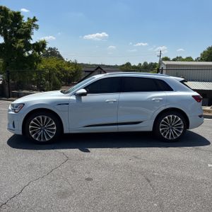 AUDI E-TRON QUATTRO PRESTIGE - 3