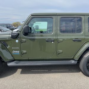 JEEP WRANGLER 4XE UNLIMITED SAHARA 4X4 - 4