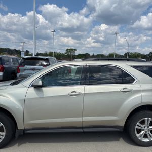 CHEVROLET EQUINOX LT - 4
