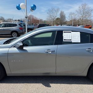 CHEVROLET MALIBU LT - 4