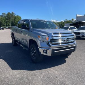TOYOTA TUNDRA - 10