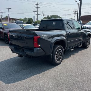 2025 Toyota TACOMA TRD SPORT photo 8