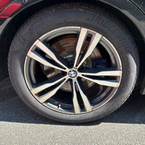 صورة 19 لـ 2021 BMW X7 M50I