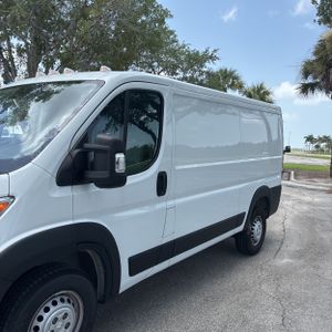 صورة 2 لـ 2025 RAM PROMASTER 2500 TRADESMAN