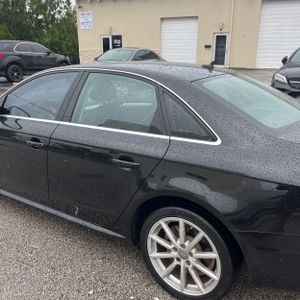 AUDI A4 2.0T PREMIUM - 6