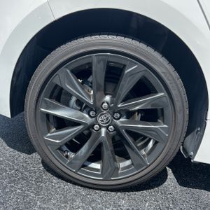 صورة مصغرة 19 لـ 2025 Toyota COROLLA HATCHBACK XSE