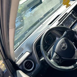 2016 Toyota RAV4 XLE 照片 36