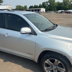 2011 Toyota RAV4 SPORT thumbnail 13