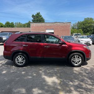 2015 KIA SORENTO LX photo 10