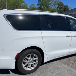 CHRYSLER PACIFICA TOURING L - 9