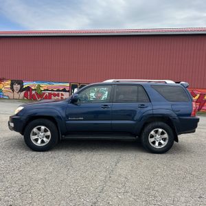 TOYOTA 4RUNNER - 3