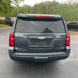 CHEVROLET SUBURBAN LT - 7