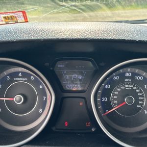 صورة 42 لـ 2016 Hyundai ELANTRA VALUE EDITION