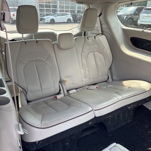 2017 Chrysler PACIFICA LIMITED — миниатюра 38