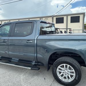 صورة 6 لـ 2020 Chevrolet SILVERADO 1500 RST