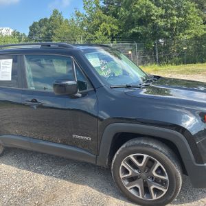 صورة 13 لـ 2017 JEEP RENEGADE LATITUDE