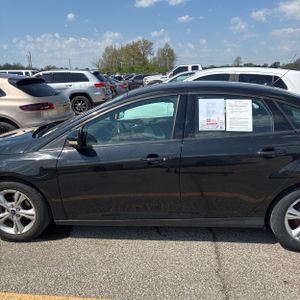 FORD FOCUS SE - 3