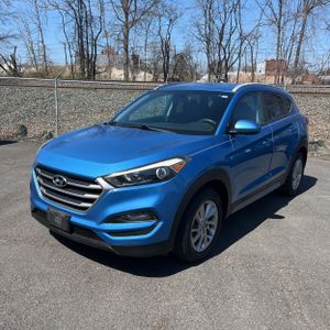 HYUNDAI TUCSON SE - 1
