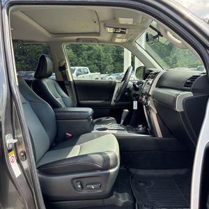 2018 Toyota 4RUNNER SR5 PREMIUM — фото 33