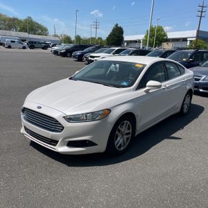 FORD FUSION SE - 1