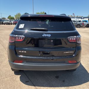 JEEP COMPASS LIMITED 4X4 - 7