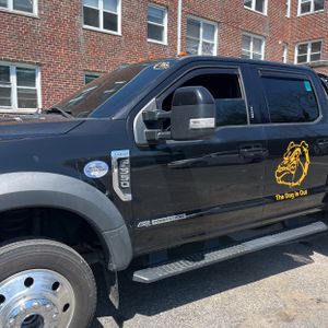 FORD F-550 CHASSIS LARIAT - 2