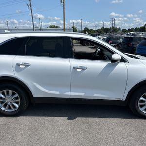 2018 KIA SORENTO LX — миниатюра 11