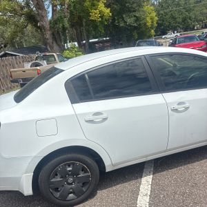 NISSAN SENTRA 2.0 - 9