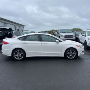 FORD FUSION SE - 10