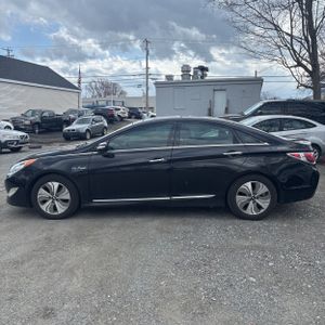 HYUNDAI SONATA HYBRID LIMITED - 3