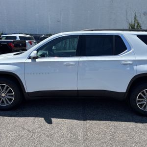 2023 Chevrolet TRAVERSE LT CLOTH photo 4