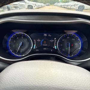 صورة مصغرة 36 لـ 2024 Chrysler PACIFICA TOURING L