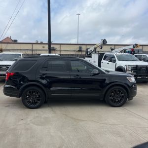 FORD EXPLORER XLT - 10