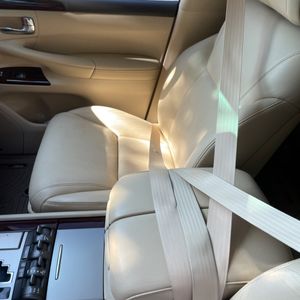 2015 Lexus LX 570 BASE — фото 60