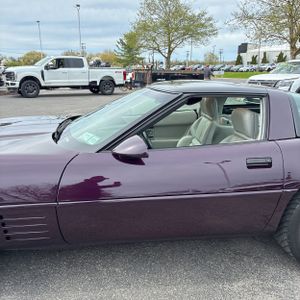 CHEVROLET CORVETTE - 4