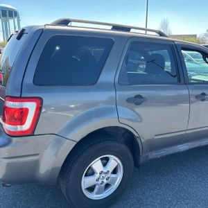 FORD ESCAPE XLT - 9