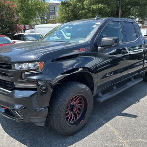 2019 Chevrolet SILVERADO 1500 RST 照片 2
