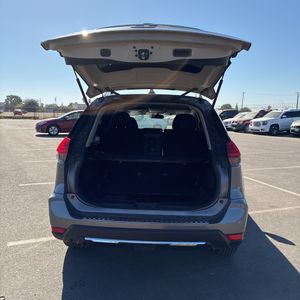 2017 Nissan ROGUE SV 缩略图 42