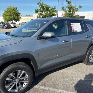 CHEVROLET EQUINOX LT - 2