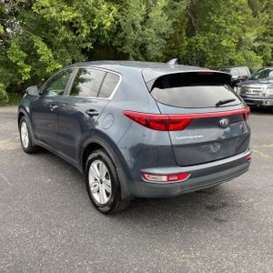 2017 KIA SPORTAGE LX photo 5