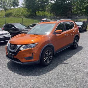2019 Nissan ROGUE SV — фото 1