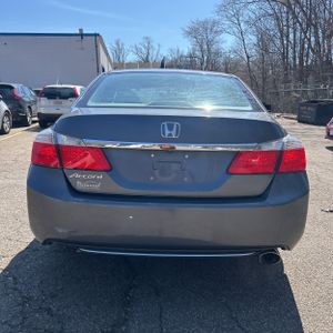 HONDA ACCORD LX - 7