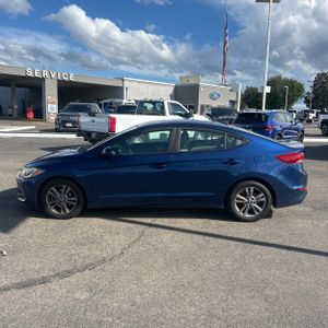 HYUNDAI ELANTRA SEL - 3