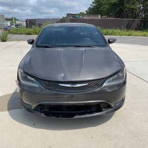 2015 Chrysler 200 S — миниатюра 14