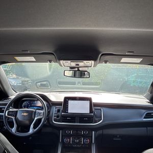 2023 Chevrolet SUBURBAN LT thumbnail 38