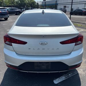 صورة 7 لـ 2020 Hyundai ELANTRA SEL