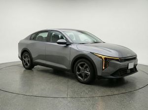 2025 KIA K4 LXS 照片 1
