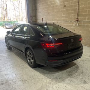 VOLKSWAGEN JETTA SE - 5