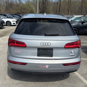 AUDI Q5 PREMIUM PLUS - 7
