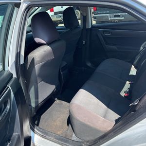 2017 Toyota COROLLA LE 缩略图 34